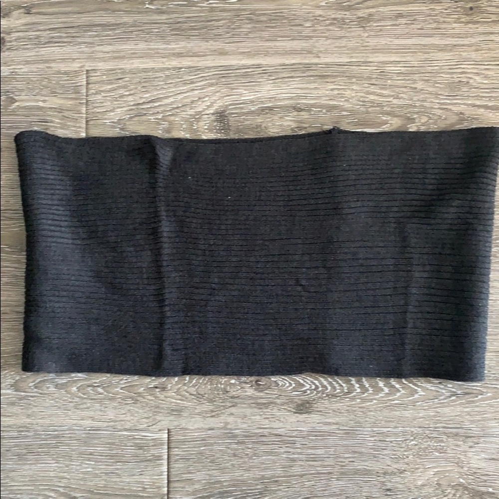 NWT H&M dark gray knit winter infinity wrap scarf - Picture 2 of 4
